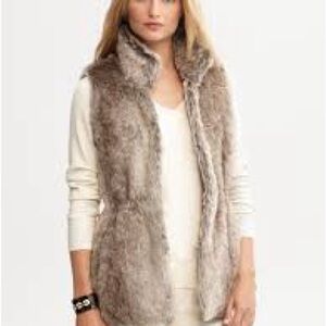Banana Republic Soft Faux Fur Vest